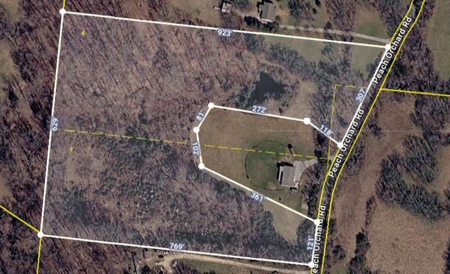 2114 Peach Orchard Rd, Culleoka, TN 38451