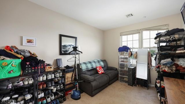 1209 Summit Ave 405, Jersey City, NJ 07307