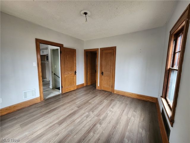 2301 Lyon Boulevard, Youngstown, OH 44514