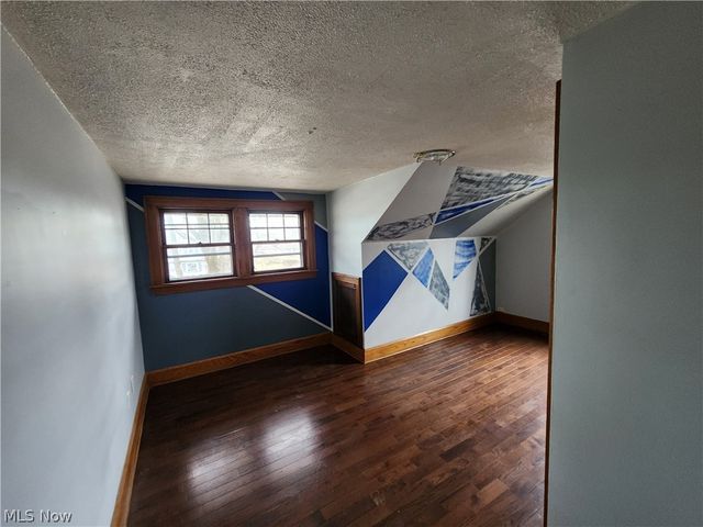 2301 Lyon Boulevard, Youngstown, OH 44514