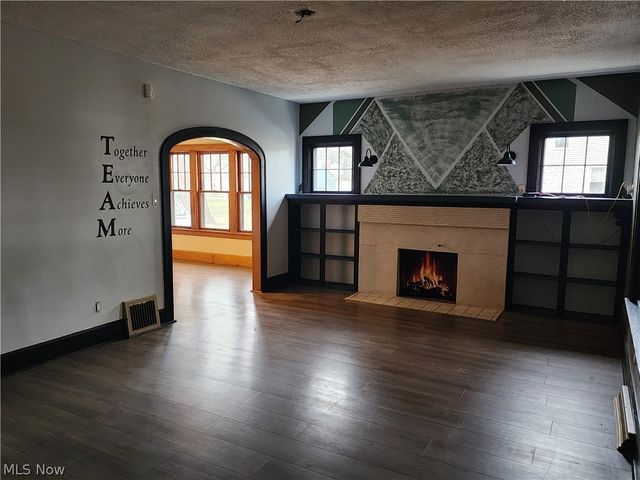 2301 Lyon Boulevard, Youngstown, OH 44514