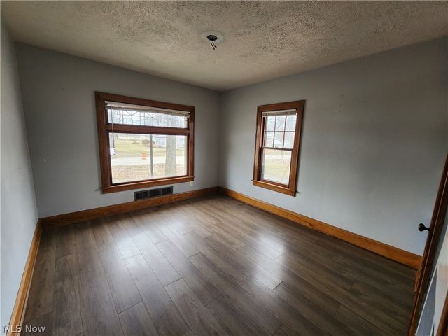 2301 Lyon Boulevard, Youngstown, OH 44514