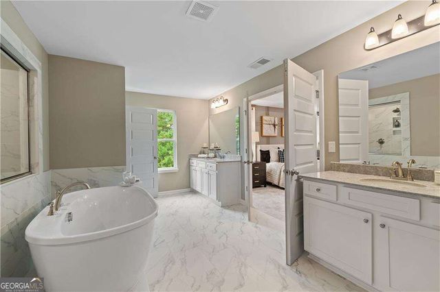 628 Continental Drive, Mcdonough, GA 30253