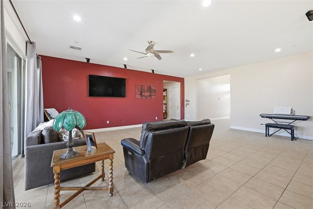 1560 Sundown Drive, Henderson, NV 89002