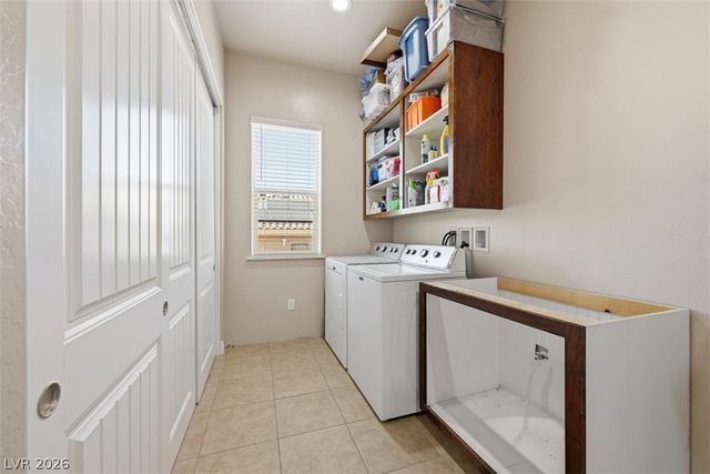 1560 Sundown Drive, Henderson, NV 89002