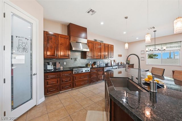 1560 Sundown Drive, Henderson, NV 89002