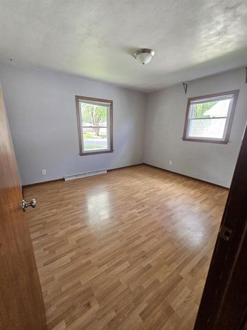 716 N Arch Street, Janesville, WI 53548