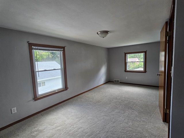 716 N Arch Street, Janesville, WI 53548