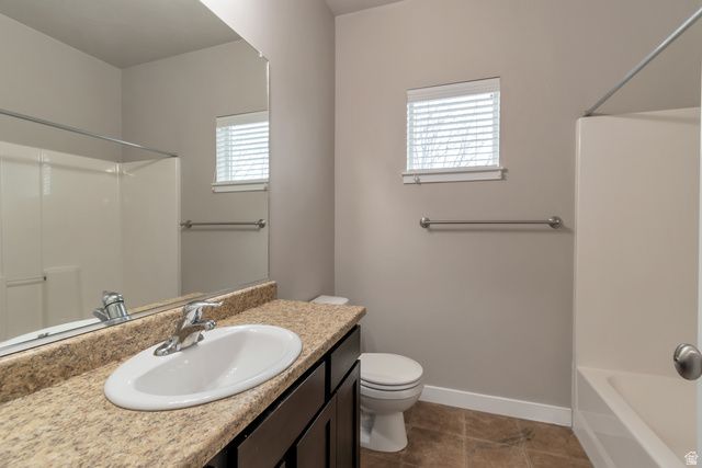 3766 W PERIWINKLE DR, South Jordan, UT 84095