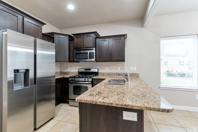 3766 W PERIWINKLE DR, South Jordan, UT 84095