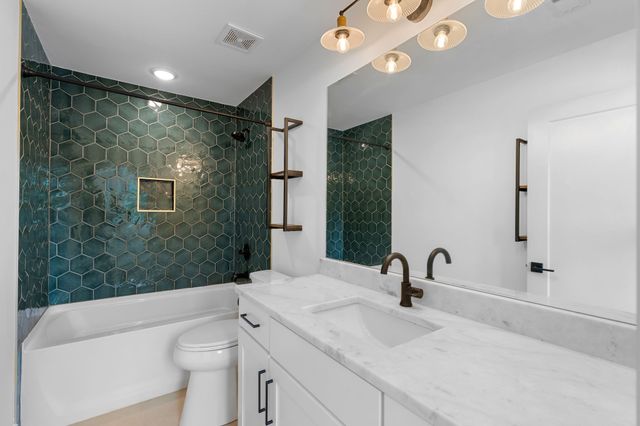 204A Alta Loma Rd, Madison, TN 37115