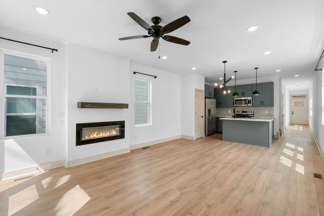204A Alta Loma Rd, Madison, TN 37115