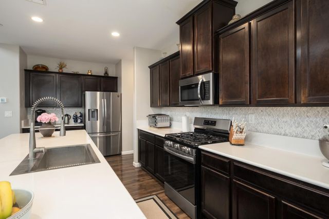 153 Drake Street, Madera, CA 93638