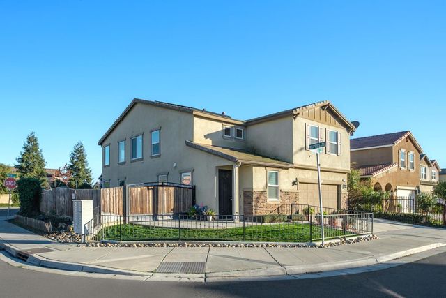 153 Drake Street, Madera, CA 93638