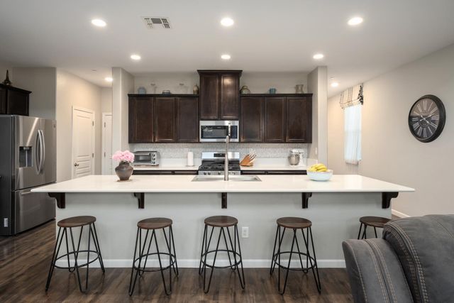 153 Drake Street, Madera, CA 93638