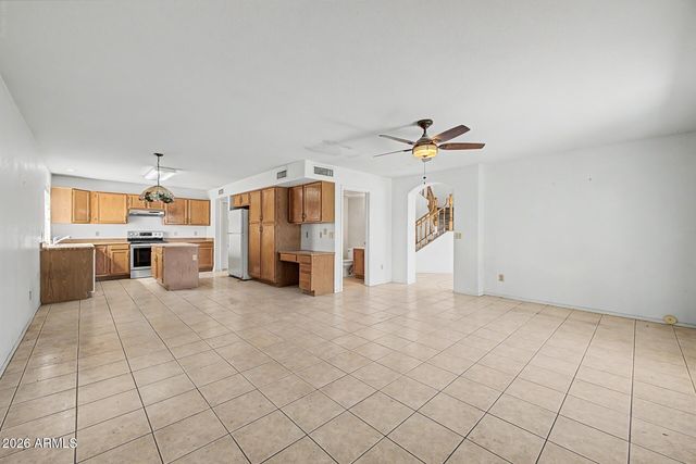7581 W KERRY Lane, Glendale, AZ 85308