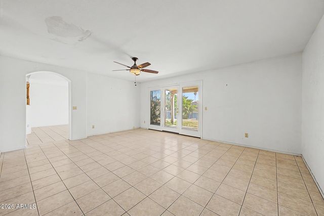 7581 W KERRY Lane, Glendale, AZ 85308