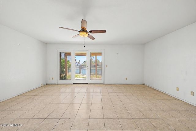 7581 W KERRY Lane, Glendale, AZ 85308