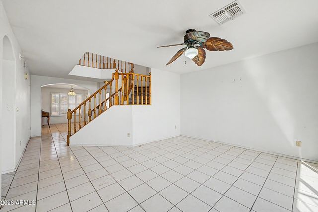 7581 W KERRY Lane, Glendale, AZ 85308