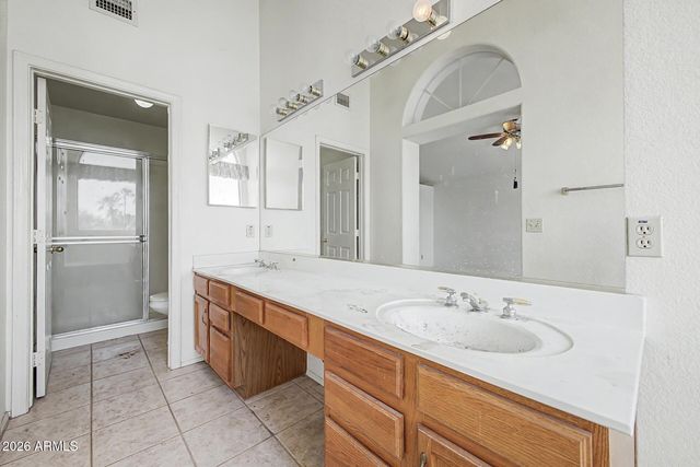 7581 W KERRY Lane, Glendale, AZ 85308