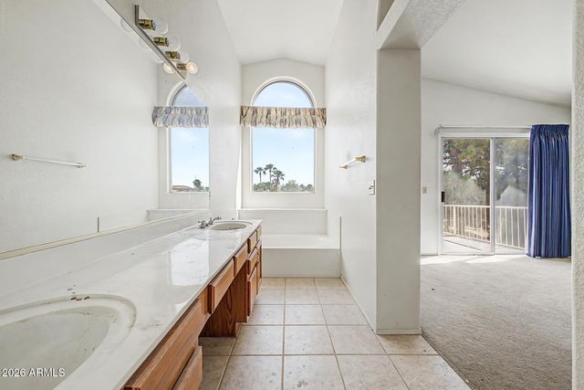 7581 W KERRY Lane, Glendale, AZ 85308