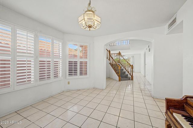 7581 W KERRY Lane, Glendale, AZ 85308