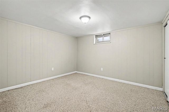 435 Saint Edward Lane, Florissant, MO 63033