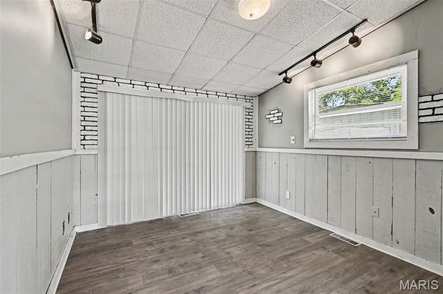 435 Saint Edward Lane, Florissant, MO 63033