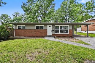 435 Saint Edward Lane, Florissant, MO 63033