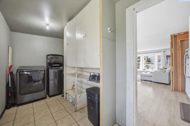 1515 N 17th Ave, Pasco, WA 99301