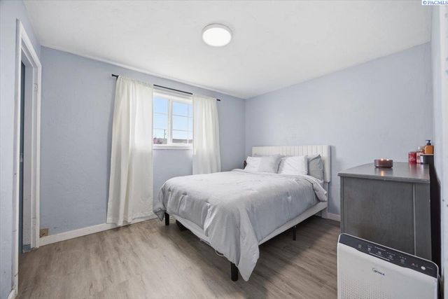 1515 N 17th Ave, Pasco, WA 99301