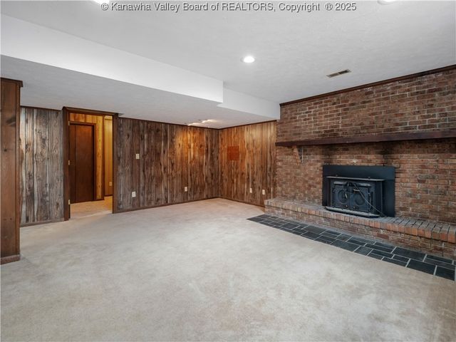 821 Wilderness Drive, Charleston, WV 25312