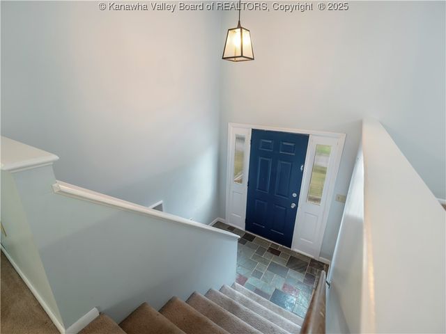 821 Wilderness Drive, Charleston, WV 25312