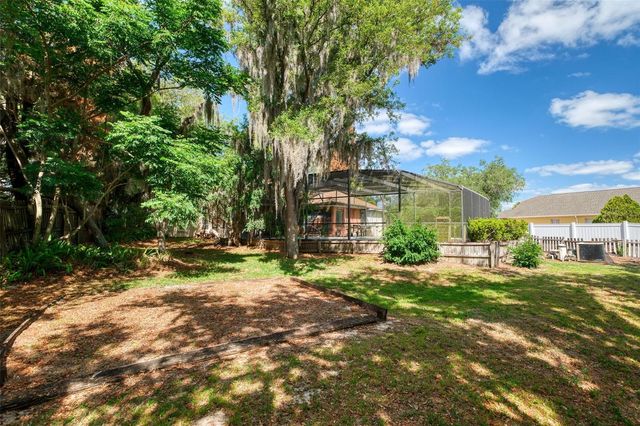 543 PINE LAKE VIEW DRIVE, Davenport, FL 33837