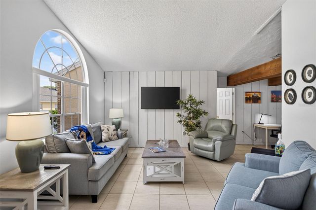 543 PINE LAKE VIEW DRIVE, Davenport, FL 33837