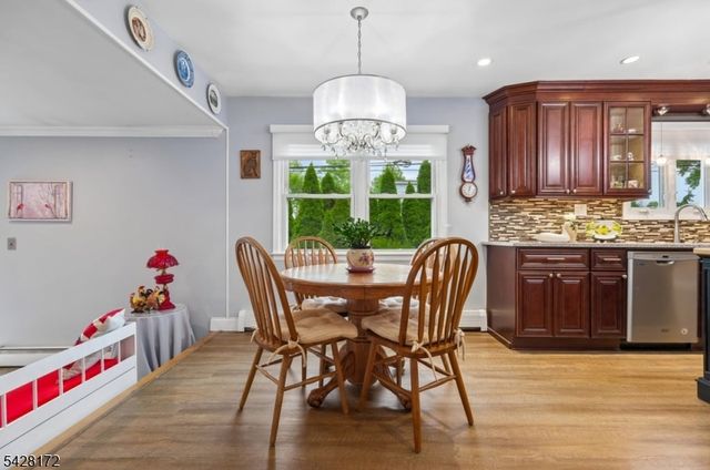 1 JARVAIS TERRACE, Clark Twp., NJ 07066