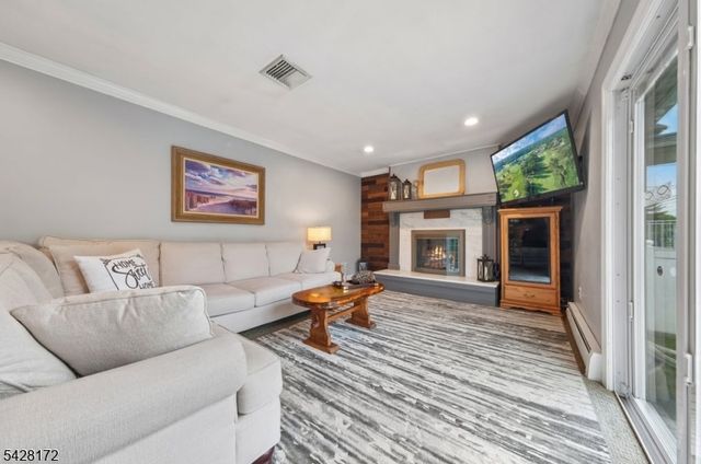 1 JARVAIS TERRACE, Clark Twp., NJ 07066