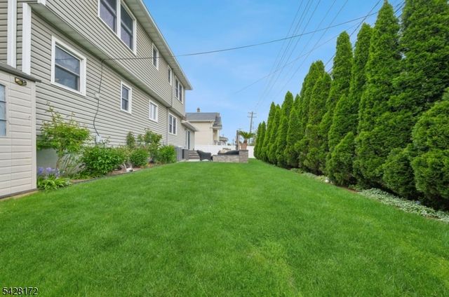 1 JARVAIS TERRACE, Clark Twp., NJ 07066