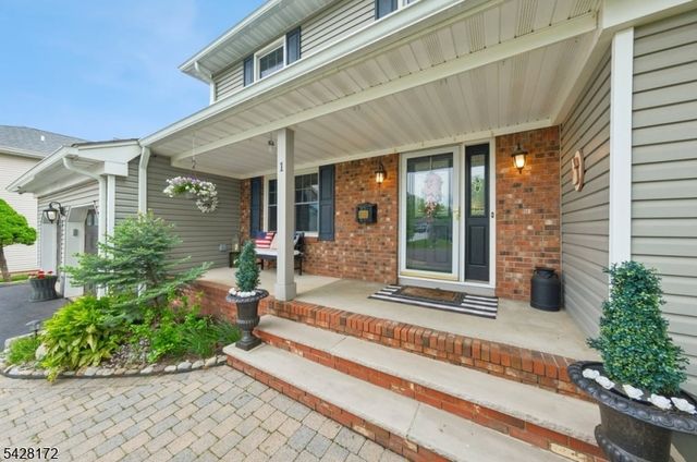 1 JARVAIS TERRACE, Clark Twp., NJ 07066