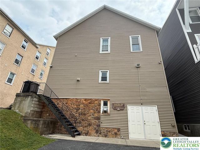 206 South Main, Nazareth Boro, PA 18064