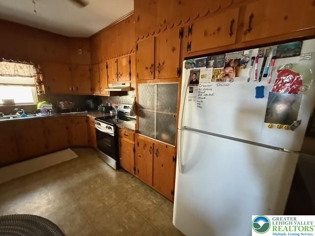 206 South Main, Nazareth Boro, PA 18064