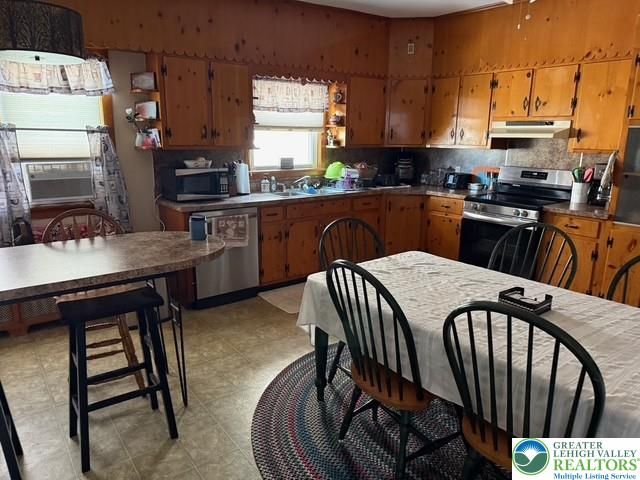 206 South Main, Nazareth Boro, PA 18064