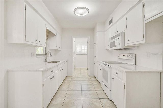 1958 MORRIS STREET, Sarasota, FL 34239