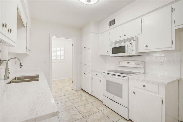 1958 MORRIS STREET, Sarasota, FL 34239