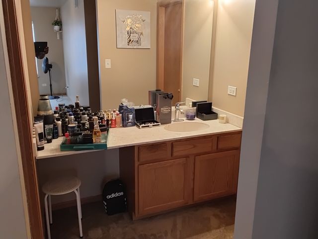 12248 Fairway Circle B, Blue Island, IL 60406