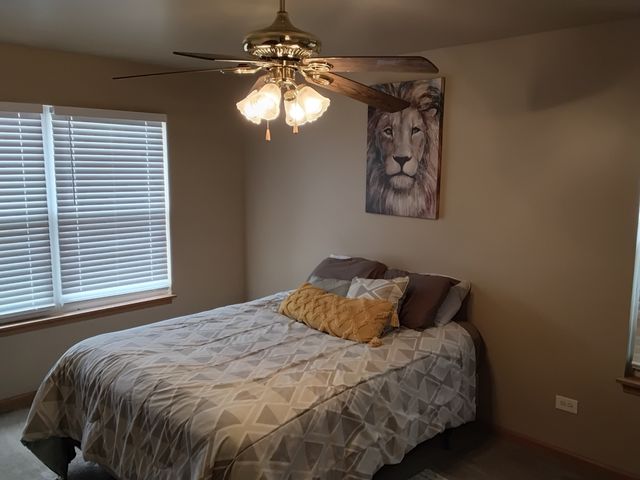 12248 Fairway Circle B, Blue Island, IL 60406