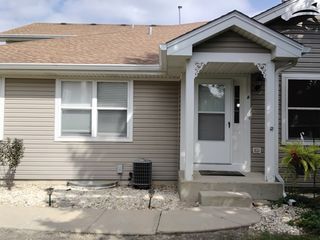 12248 Fairway Circle B, Blue Island, IL 60406