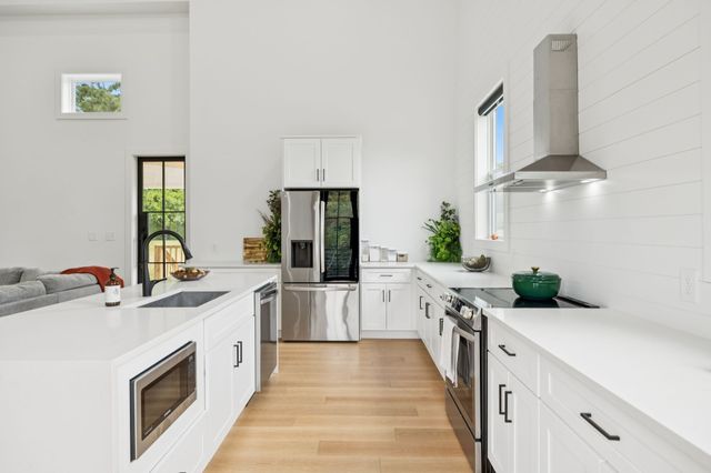 98 Caldwell Drive, Columbia, TN 38401