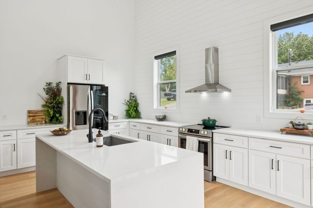 98 Caldwell Drive, Columbia, TN 38401