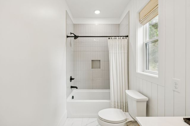 98 Caldwell Drive, Columbia, TN 38401